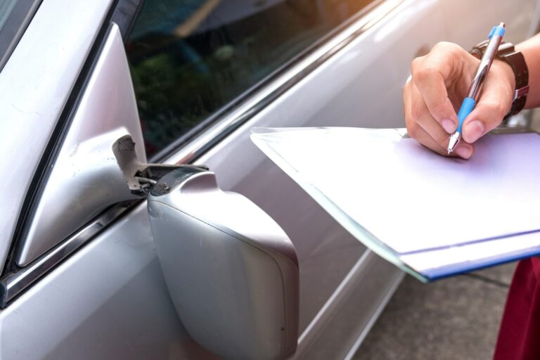 Insurance Officer Checking car accident,Car accident broken sid
